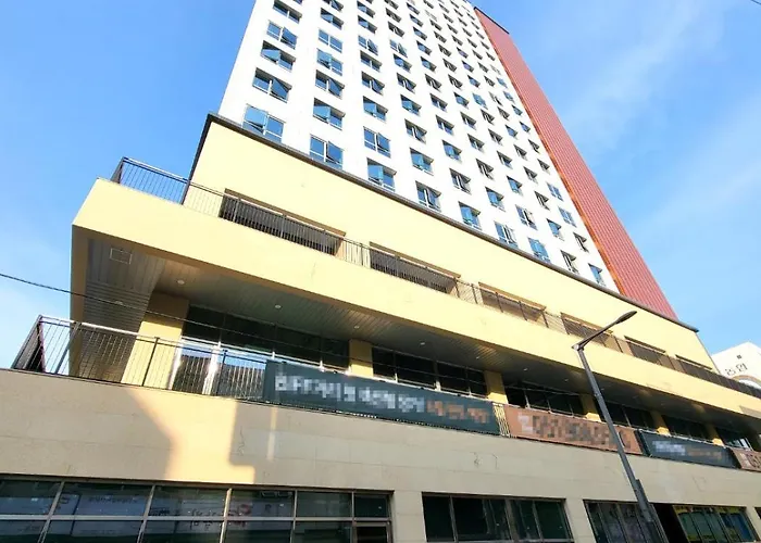 Raviens-elliy's Hotel *