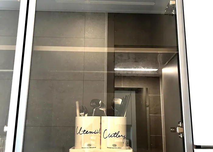 Raviens-elliy's Hotel *