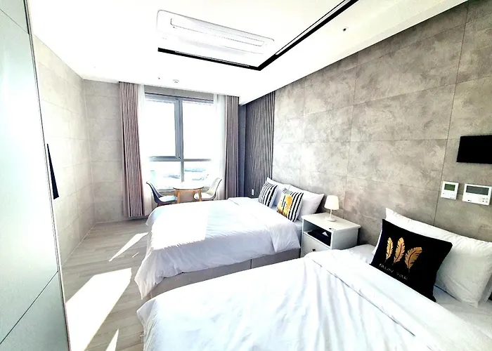 Hotel Raviens-elliy's