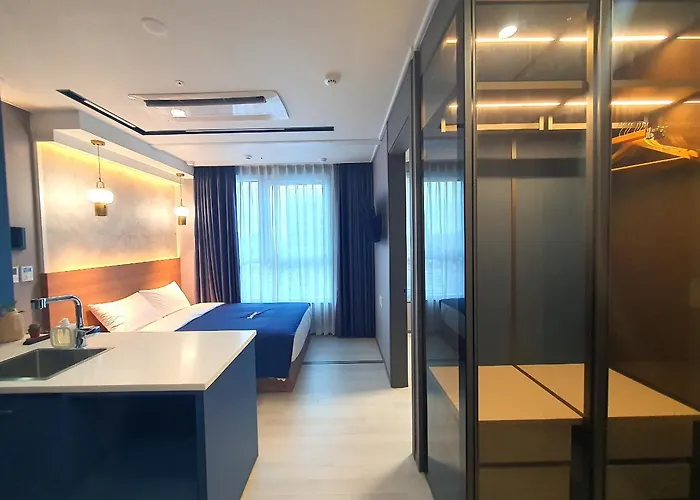 Raviens-elliy's Hotel Busan